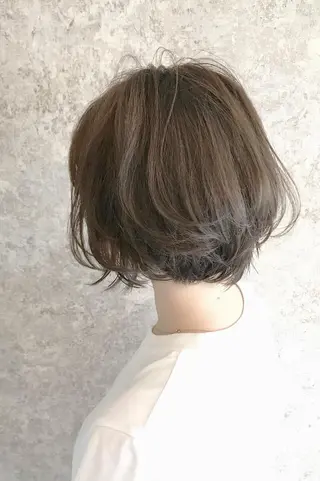 ミディアム カラー パーマ 小顔カット✨ 透明感カラー/村上のヘアスタイル