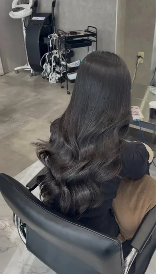 ロング RAF Sakuraのヘアスタイル