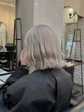 カラー Mejia Riseのヘアスタイル