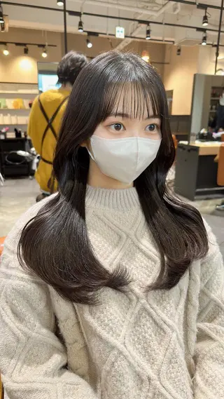 ロング 平尾 樹里のヘアスタイル