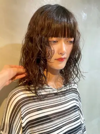 ミディアム パーマ カノン/透明感カラー /酸性ストレートのヘアスタイル
