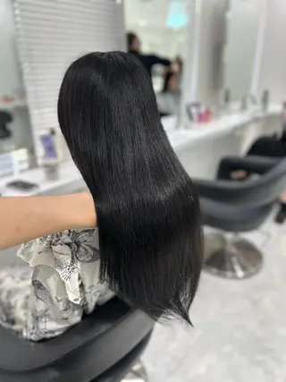 ロング カラー 盛れる上質ワンホン ヘア🤍YUME🤍のヘアスタイル