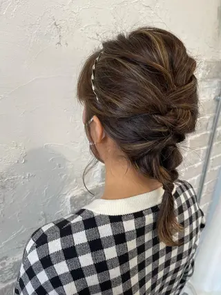 ミディアム 中堀 遥のヘアスタイル