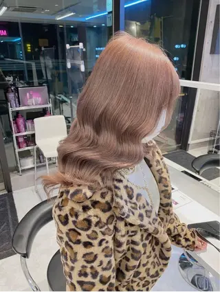 セミロング カラー 🧸ミルクティー🧸 kousei🧸のヘアスタイル