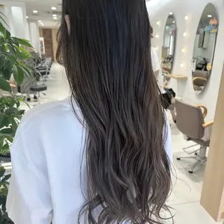 ロング カラー Ida Akaneのヘアスタイル