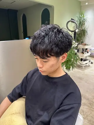 ショート Sabby氏川洸希 パーマのヘアスタイル