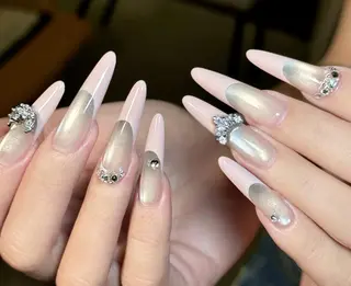 ネイル エリ🫧 nail池袋東口のネイルデザイン