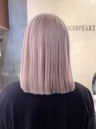 ミディアム 白髪ぼかし×デザイン 🕊️🫧ホウジョウのヘアスタイル