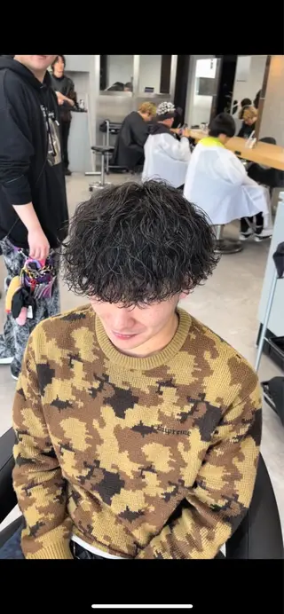 パーマ メンズ 🔥メンズカット＋ パーマの達人🔥のヘアスタイル