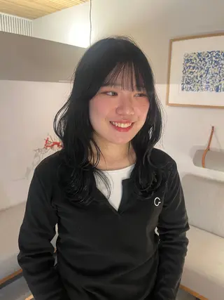 セミロング ボブパーマ🥣KON コンナツミのヘアスタイル