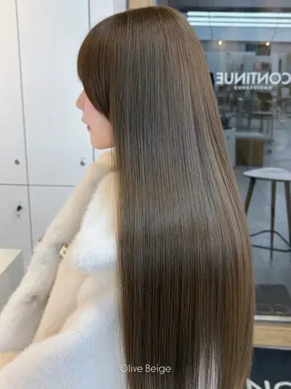 ロング カラー ヘアアレンジ ブリーチなし🤍透明 感カラーtakutoのヘアスタイル