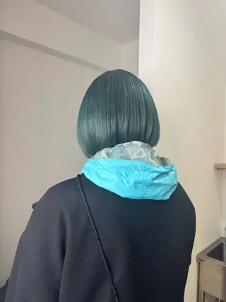 ショート カラー newi remi🖤のヘアスタイル