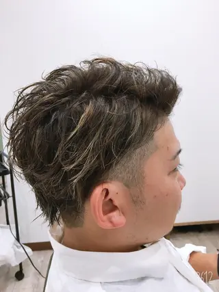 ショート カラー パーマ メンズ 長塚 翔也のヘアスタイル