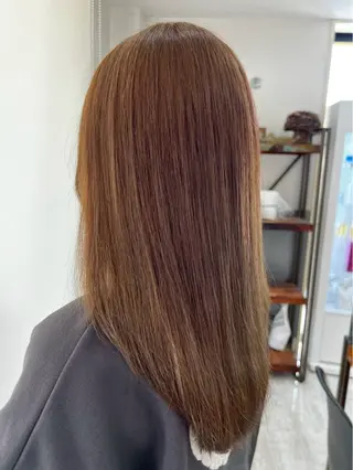 セミロング 尾崎 虹美のヘアスタイル