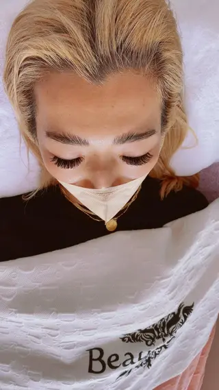 パーマ ネイル マツエク・マツパ アイブロウ 神山 ビューティー・アイのマツエク・マツパデザイン