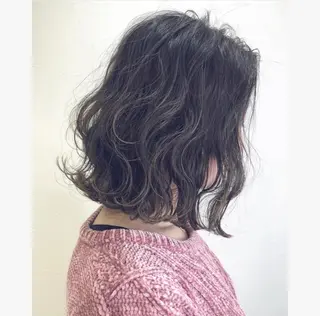 ミディアム パーマ 店長ハイトーンカラー 柞山史奈のヘアスタイル