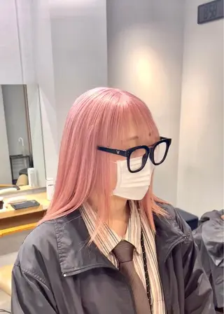 ロング カラー ブリーチ毛の縮毛矯正 ハイトーン/岡本智樹のヘアスタイル