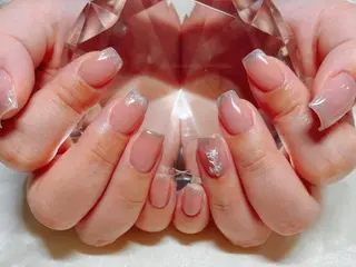 ネイル マツエク・マツパ アイブロウ Nail&eye Belire 新宿のネイルデザイン