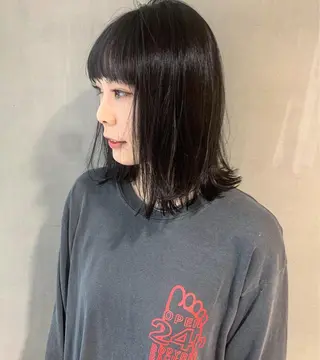 ミディアム カラー ウルフレイヤーカット /チヒロのヘアスタイル