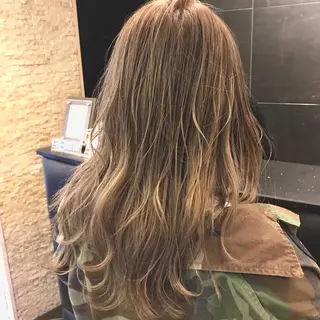 ロング カラー 髪質改善will hairdesignのヘアスタイル