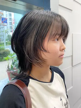 ショート カラー マツザキ マナトのヘアスタイル