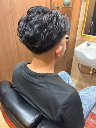 ショート パーマ メンズ 松橋 海渡のヘアスタイル