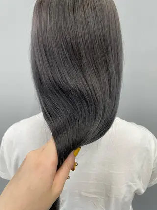 ロング 高山 妃のヘアスタイル