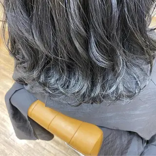 カラー SALOWIN栄 高須大貴のヘアスタイル