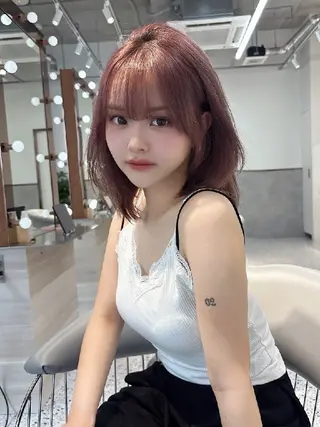 カラー ショート Lond Roleのヘアスタイル