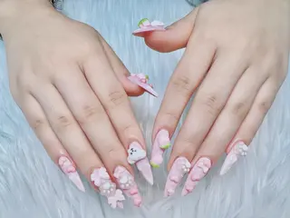 ネイル AKIKO ネイルサロンのネイルデザイン