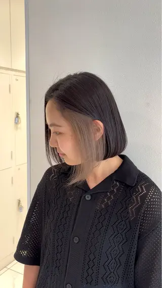 ミディアム ハイトーンカラー🤍 やない せいらのヘアスタイル