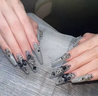 ネイル Lee Nailsのネイルデザイン
