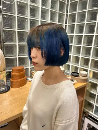 ミディアム カラー 薄暮 マツイ　レンのヘアスタイル
