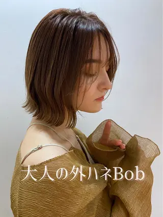 ショート カラー 小顔レイヤー/ ベージュ🤍Rieのヘアスタイル