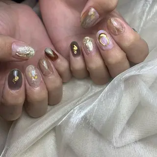 ネイル 里見 麗のネイルデザイン