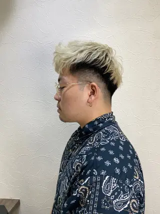 ショート カラー メンズ 仁和山 晃のヘアスタイル