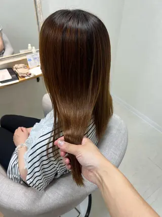 ミディアム ショート/白髪ぼかし 君和田若菜のヘアスタイル