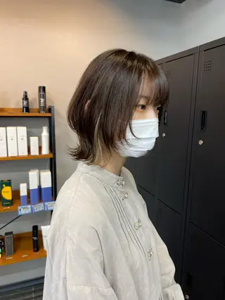 ミディアム maco 艶感ハイトーン🦋のヘアスタイル