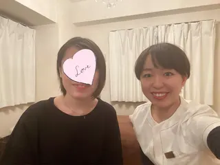 ミディアム カラー パーマ ヘアアレンジ メンズ キッズ ネイル マツエク・マツパ ニキビ跡専門サロン Ainaのエステ・リラクイメージ