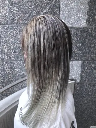 ロング カラーアンドケアリタ kitamuuuのヘアスタイル