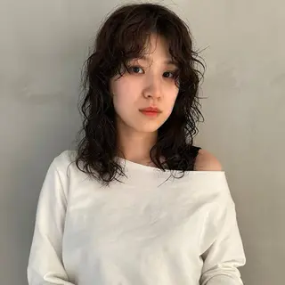 ミディアム パーマ 高木 玲奈のヘアスタイル