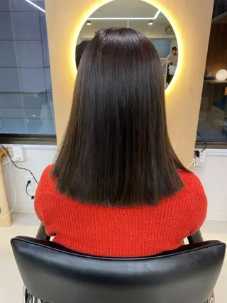 ミディアム カラー 山田 希綺のヘアスタイル