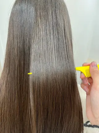 りな🪽カット /縮毛/透明感カラーのヘアスタイル