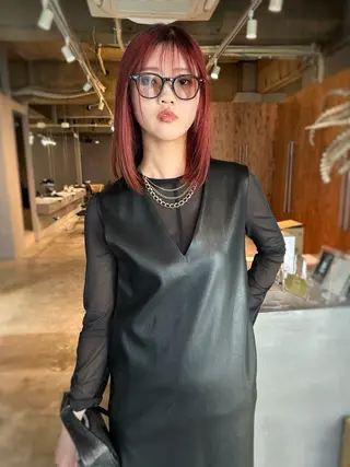 ミディアム 不藤 代史伽のヘアスタイル