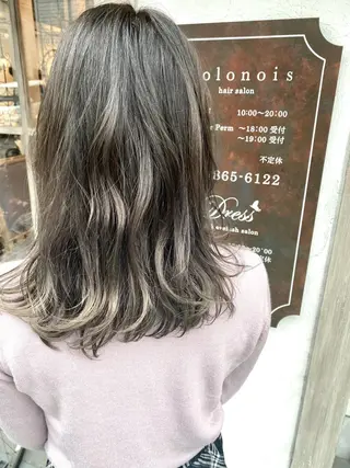 ミディアム カラー 美髪・髪質改善 有田怜平のヘアスタイル