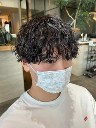 ショート パーマ メンズ 波巻きスパイラルパー マ/シャドウパーマ駿のヘアスタイル