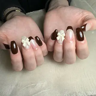 ネイル 里見 麗のネイルデザイン