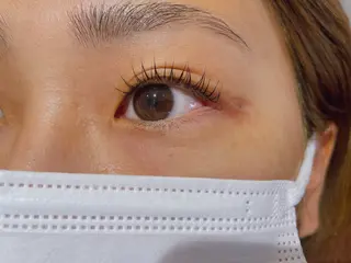 マツエク・マツパ 西川 夕奈のヘアスタイル