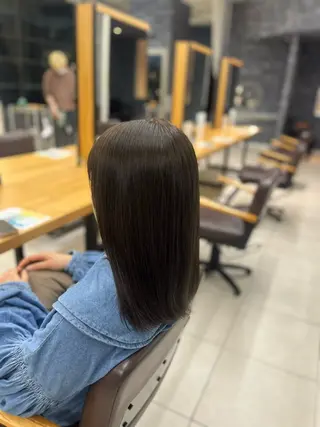 ミディアム カラー 🩵さき🤍 可愛いを叶える美容師のヘアスタイル