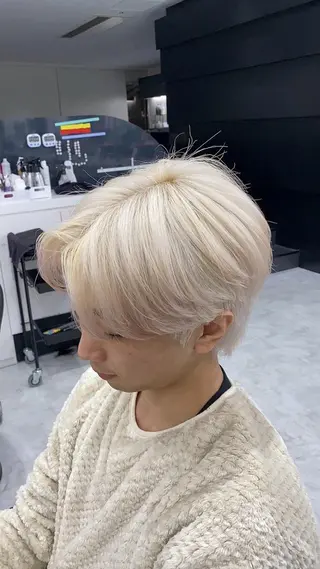 カラー 柔らか🪽うる艶 🎀ブリーチカラーのヘアスタイル